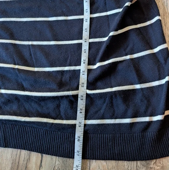 41 HAWTHORN Aubree Striped Crew Neck Sweater Navy and White Plus Size 2X - Picture 11 of 11